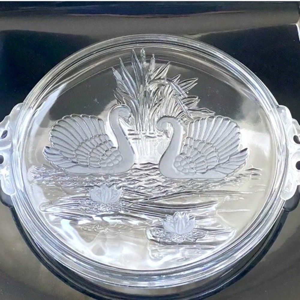 Mikasa Walther Crystal Cake Plate,serving Tray Swans Germany W/ Handles